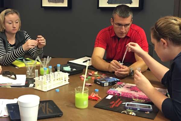 Reaching out to ag teachers with curriculum and&nbsp;supplies